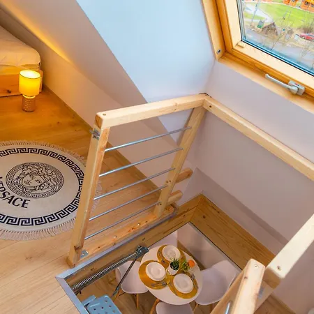 Dusznickie Julia * 두슈니키 즈드로지