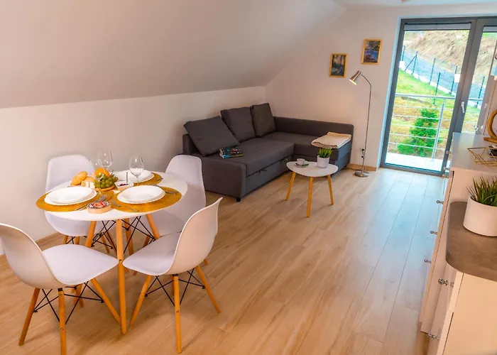 Dusznickie Julia ドゥシュニキ・ズドルイ